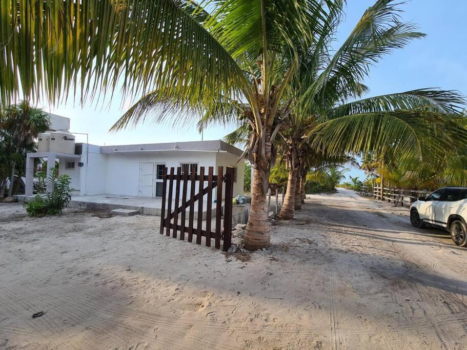 Casa Perla Marina, Pequena Casa Frente A La Playa. Apartment El Cuyo Ngoại thất bức ảnh