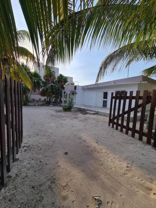 Casa Perla Marina, Pequena Casa Frente A La Playa. Apartment El Cuyo Ngoại thất bức ảnh